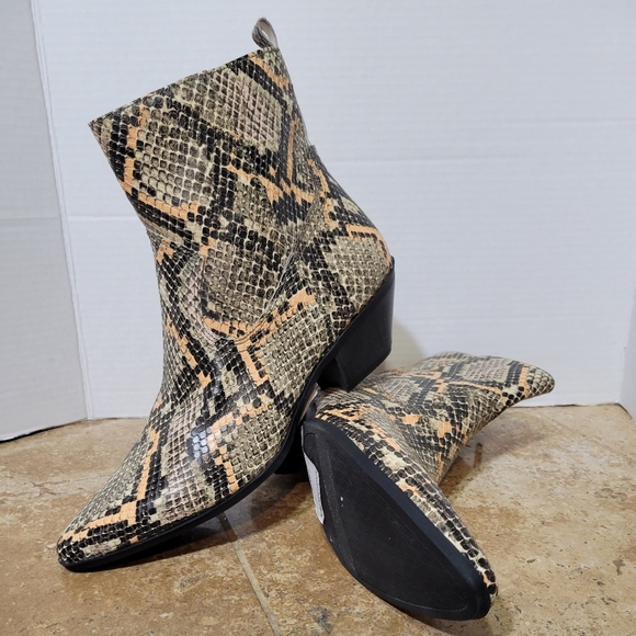 Garth Booties for Circus by Sam Edelman - Picture 1 of 4